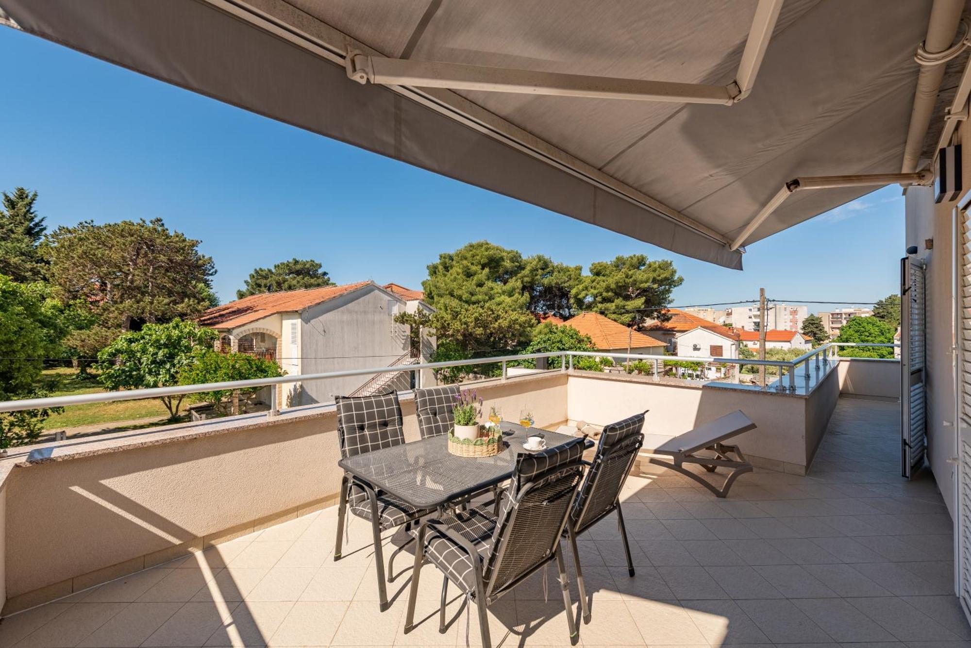 Apartments L&D Biograd Na Moru Exterior foto